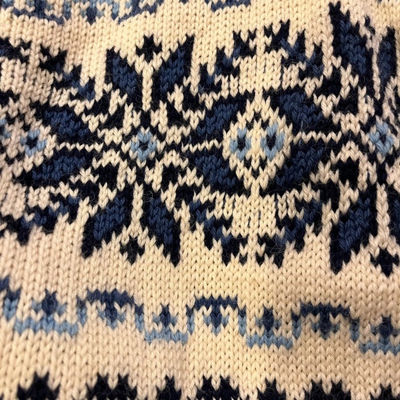 Dale of Norway Fair Isle sweater. Blue and cream. Excellent used condition. - Picture 3 of 7